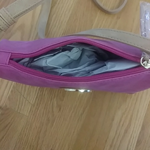 Cross body bag - Picture 3 of 3